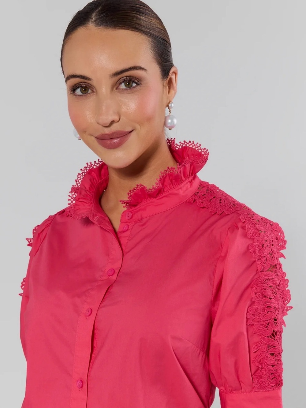 Avara! Lace-Trim Blouse in Bright Pink Size Small